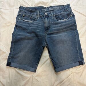 Levi's Signature Modern Bermuda Shorts - Medium Blue Denim